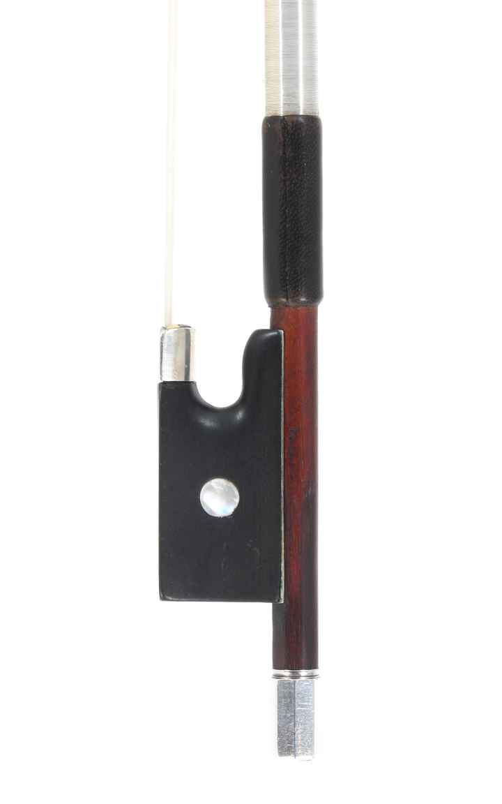 Violin bow by Hermann Richard Pfretzschner, a fine Tourte model