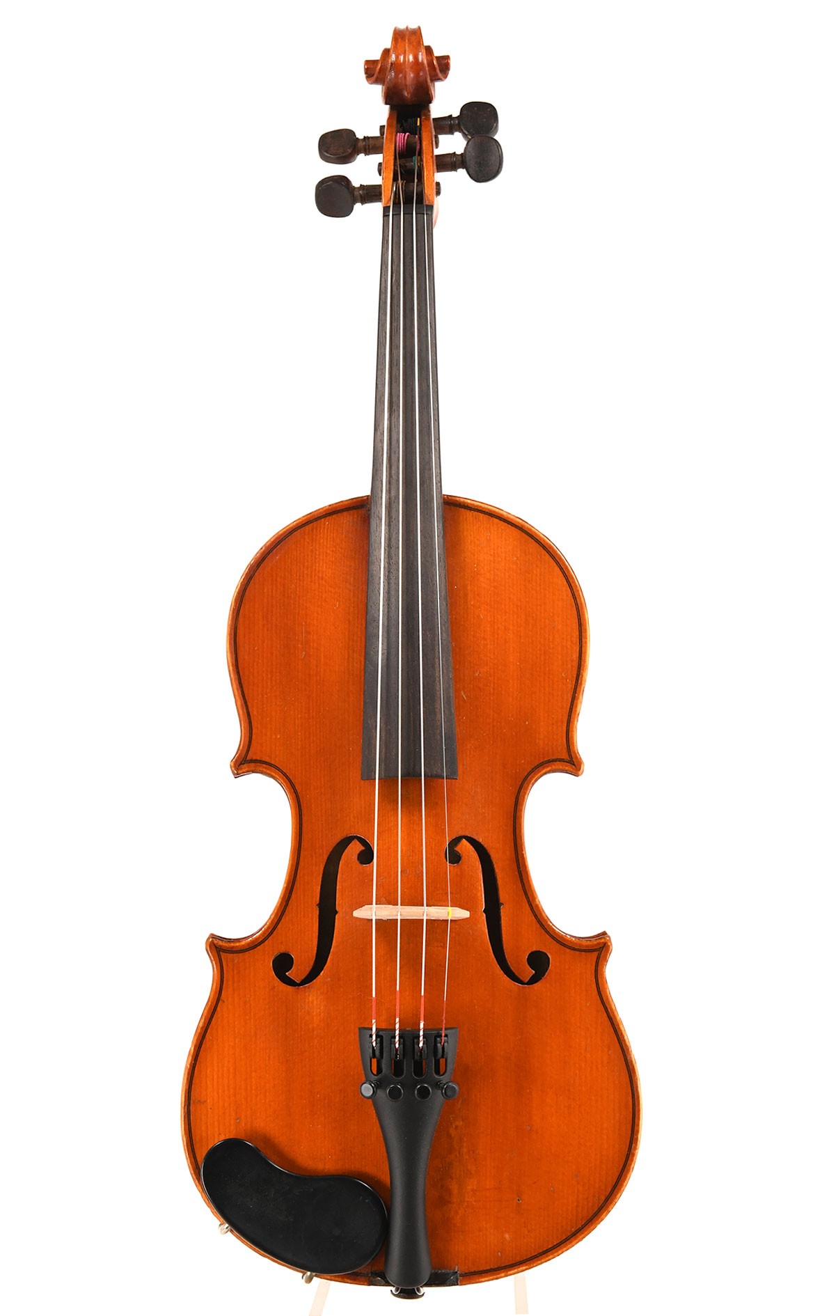 Petite French 1/2 violin, or large 1/4 violin (intermediate size)