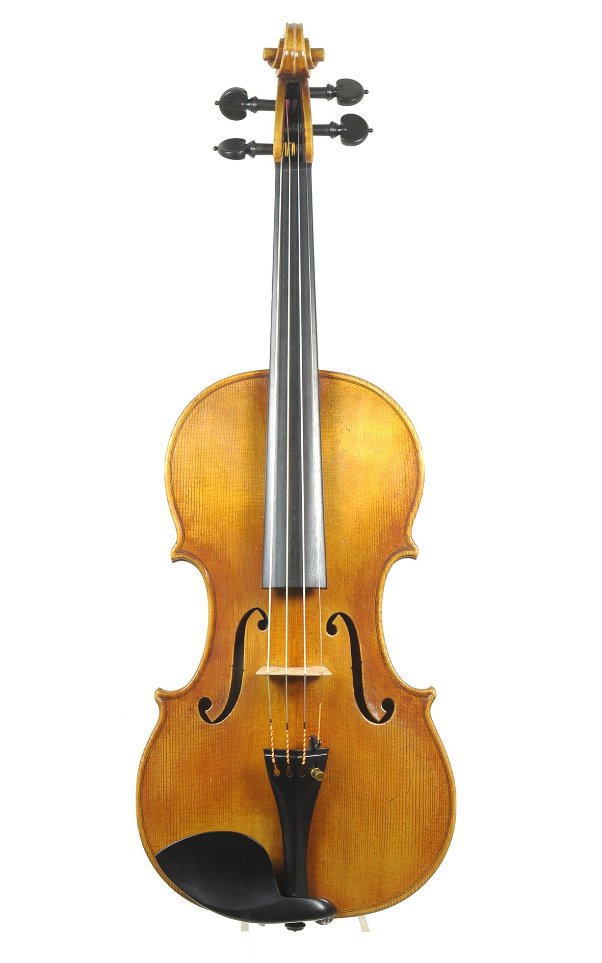 Contemporary master violin by Bernd Ellinger, violin maker 2018 - table