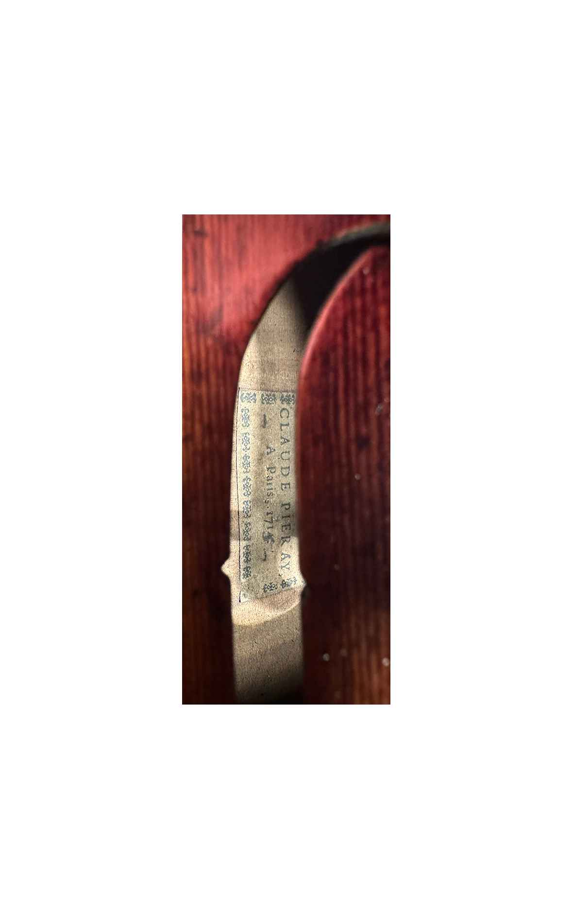 克劳德-皮耶雷的精美小提琴，1715 年